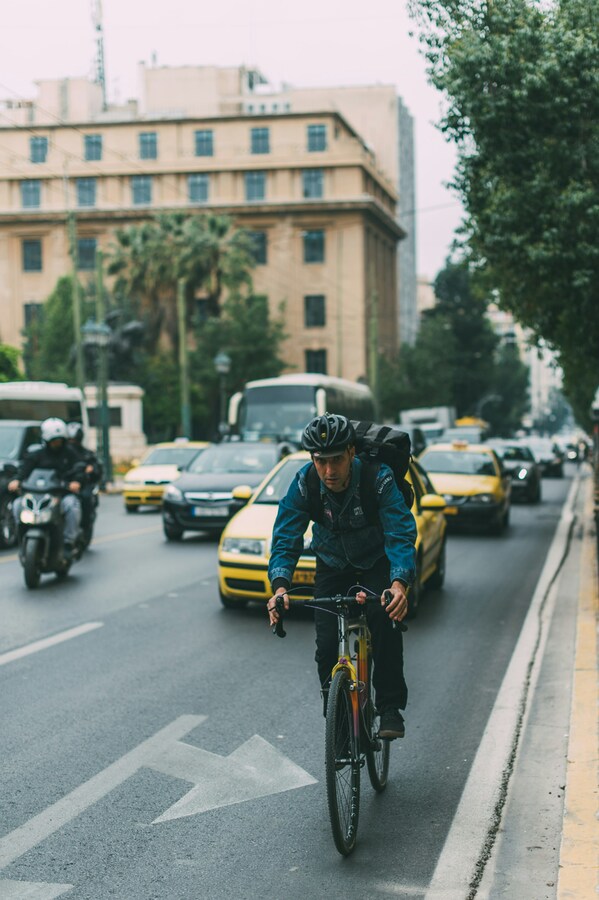 騎腳踏車